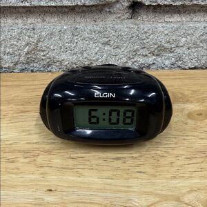 Elgin Black Digital Alarm Clock